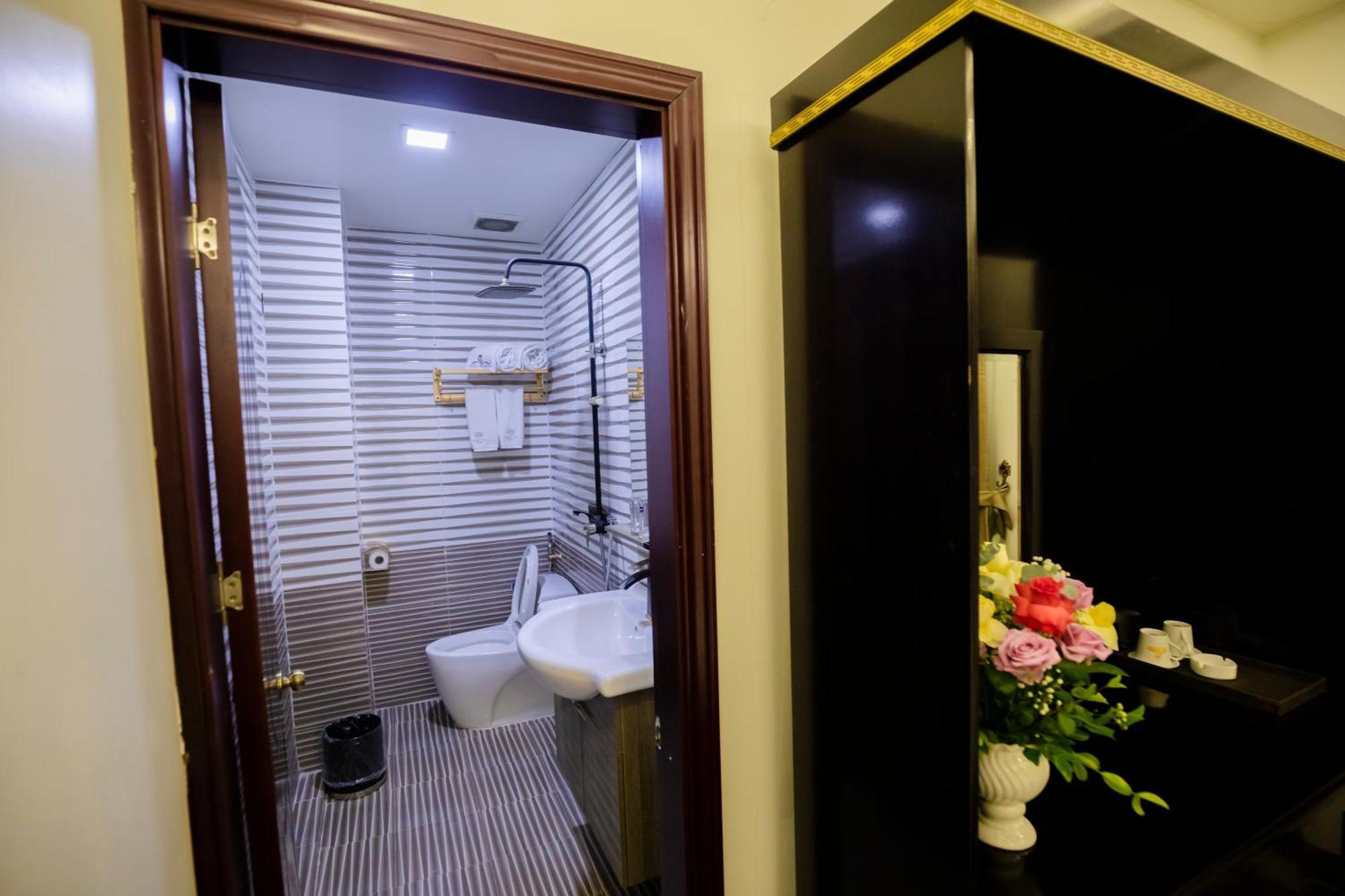 Gallant Hotel - 154 Ngo Gia Tu Hai Phong Kültér fotó